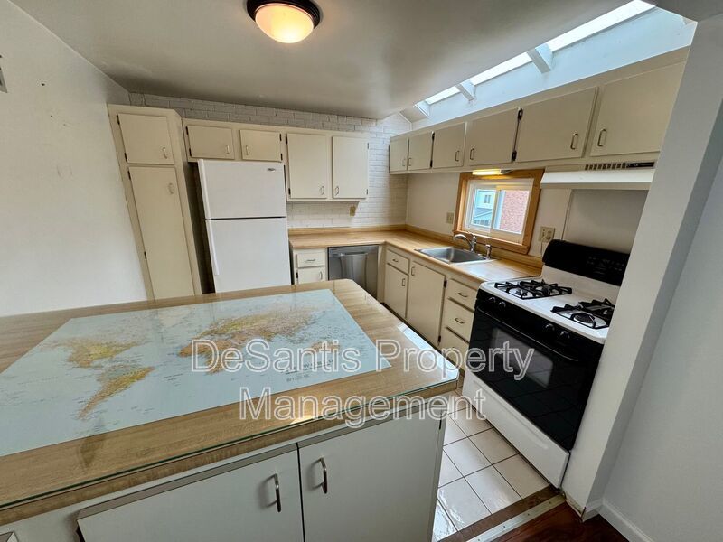 Charming 2 Bed 1.5 Bath in Gibsonia! property image