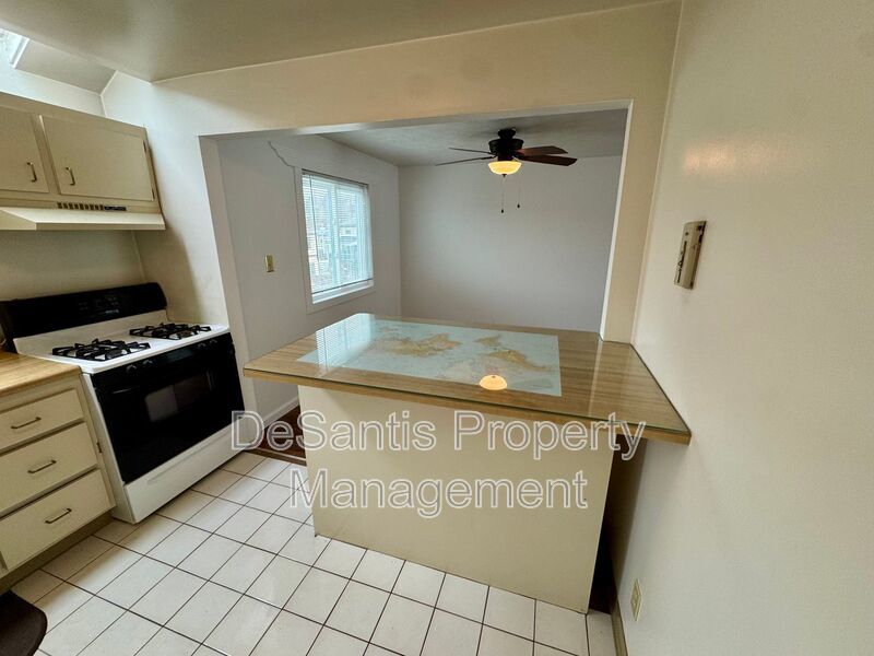 Charming 2 Bed 1.5 Bath in Gibsonia! property image