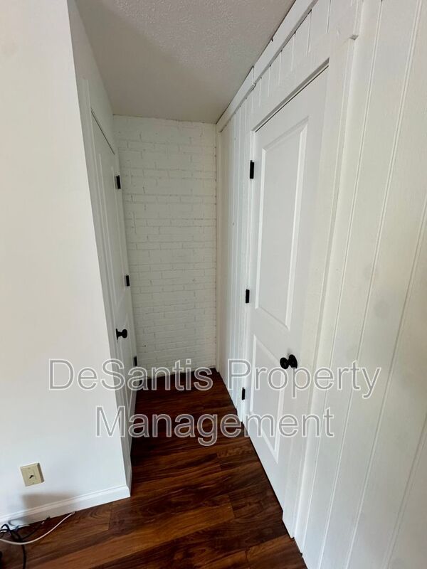 Charming 2 Bed 1.5 Bath in Gibsonia! property image