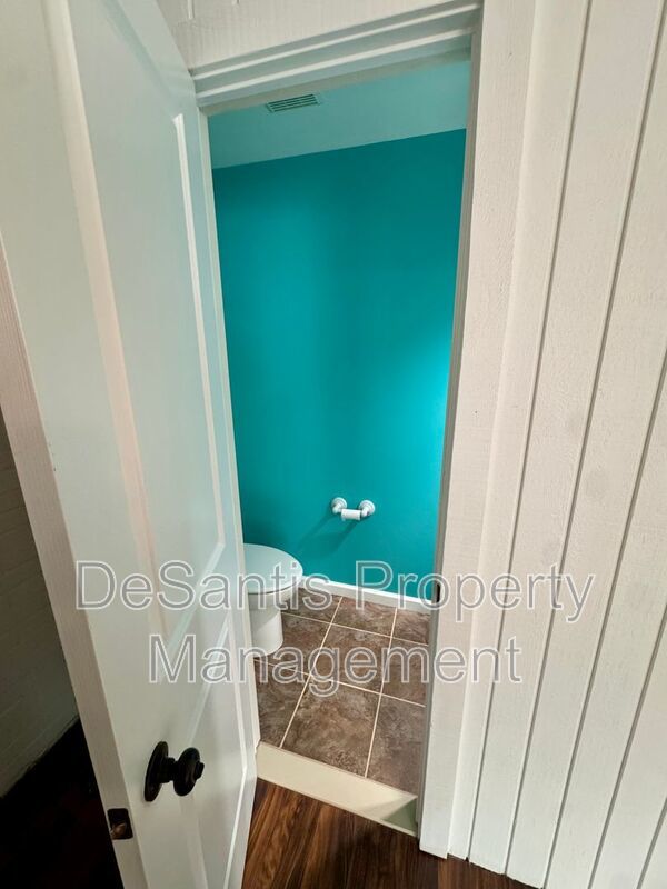 Charming 2 Bed 1.5 Bath in Gibsonia! property image