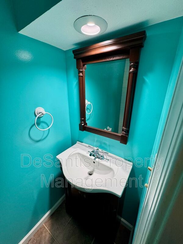 Charming 2 Bed 1.5 Bath in Gibsonia! property image