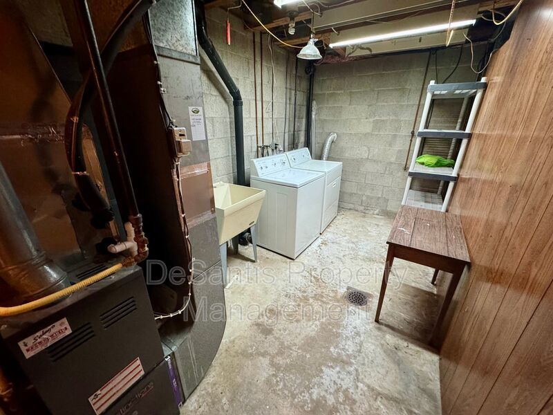 Charming 2 Bed 1.5 Bath in Gibsonia! property image