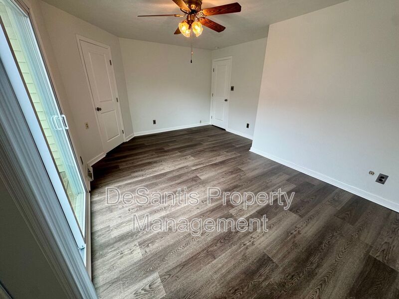 Charming 2 Bed 1.5 Bath in Gibsonia! property image