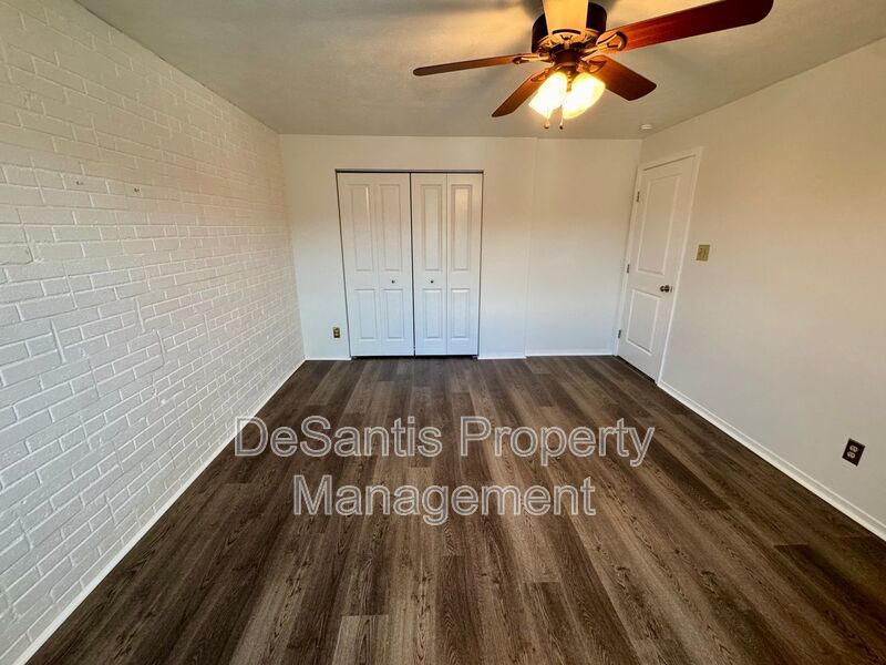 Charming 2 Bed 1.5 Bath in Gibsonia! property image