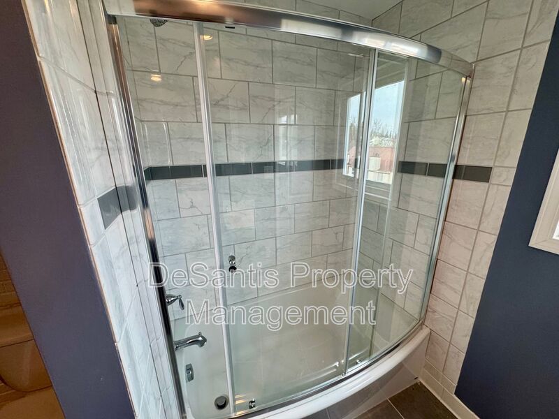 Charming 2 Bed 1.5 Bath in Gibsonia! property image