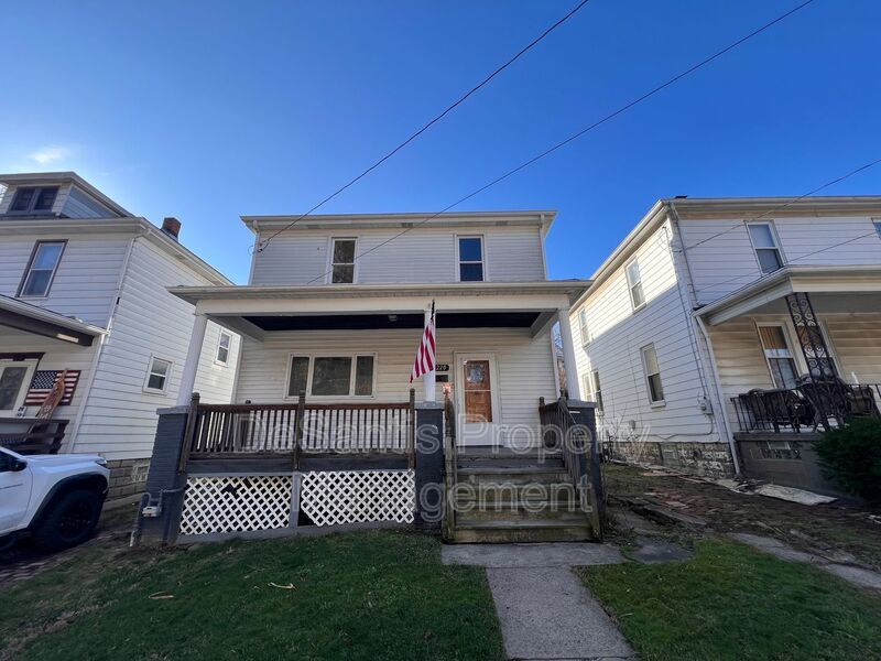 3 bed 1.5 bath - Located in the heart of Monessen property image