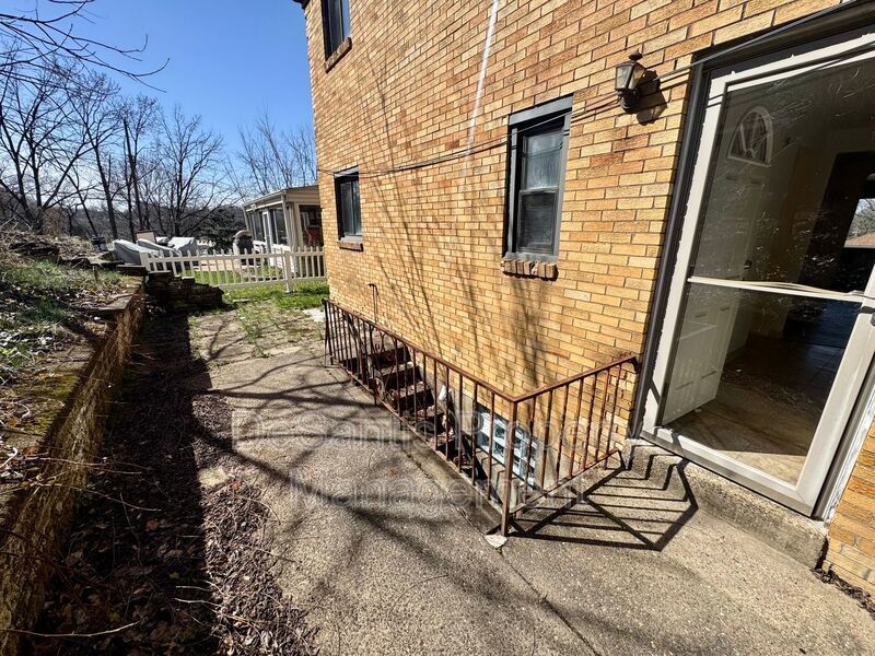 Bright and Spacious 2 Bed 1 Bath in Brentwood! property image