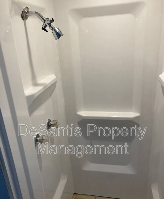 Donora - 1 bedroom 1 Bath - Recently Renovated property image