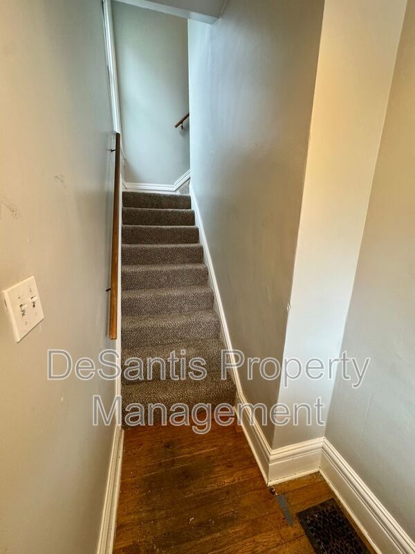 Spacious 3BR + Office | Bright, Updated & Full of Character  in Avalon! property image