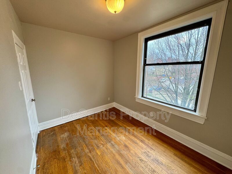 Spacious 3BR + Office | Bright, Updated & Full of Character  in Avalon! property image