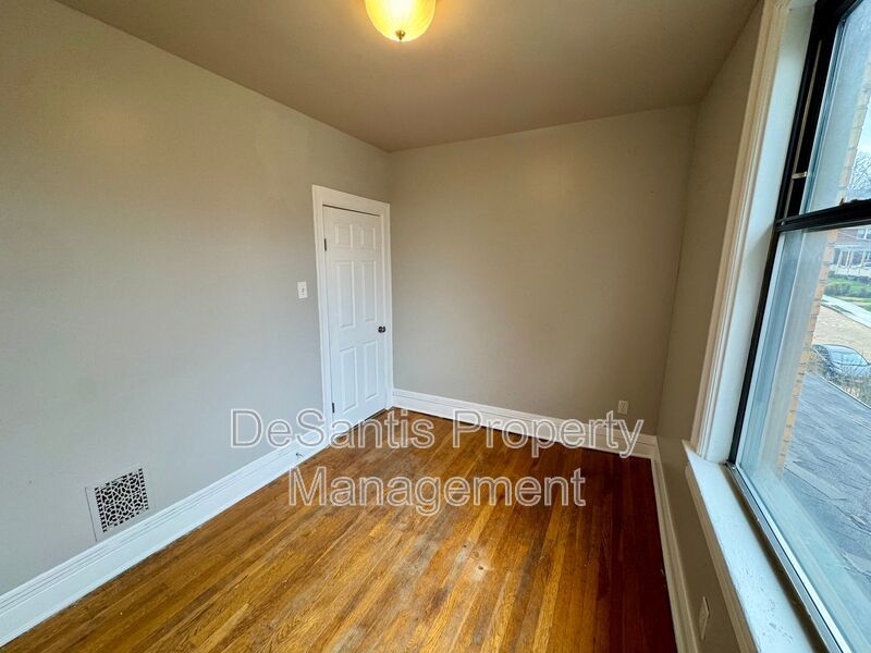 Spacious 3BR + Office | Bright, Updated & Full of Character  in Avalon! property image