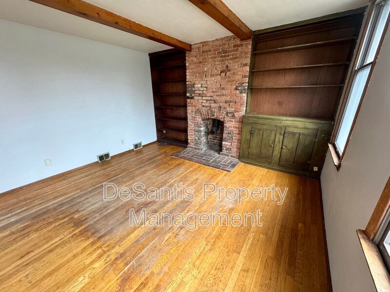 Spacious 3BR + Office | Bright, Updated & Full of Character  in Avalon! property image