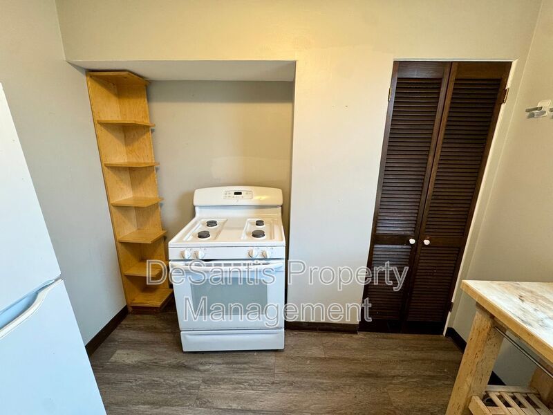 Spacious 3BR + Office | Bright, Updated & Full of Character  in Avalon! property image