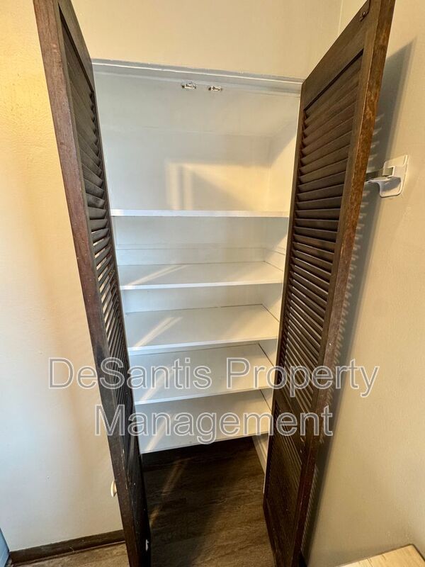 Spacious 3BR + Office | Bright, Updated & Full of Character  in Avalon! property image