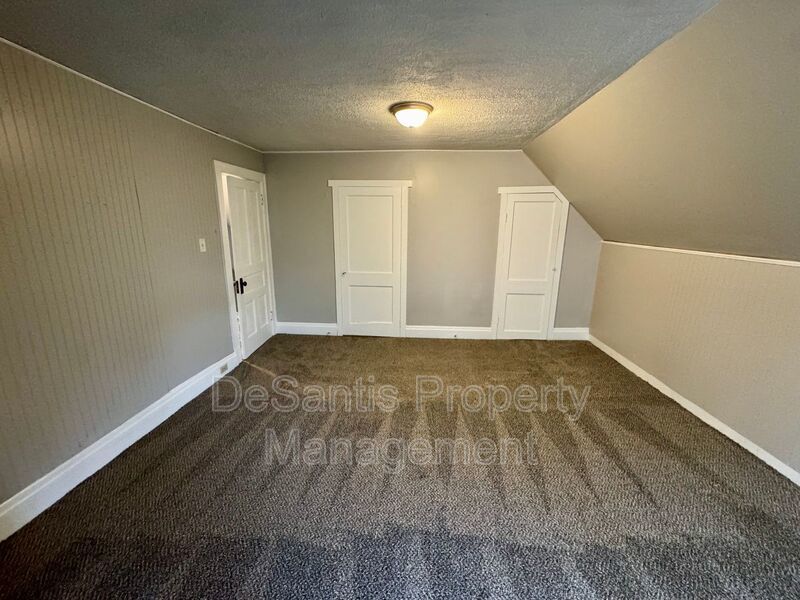 Spacious 3BR + Office | Bright, Updated & Full of Character  in Avalon! property image