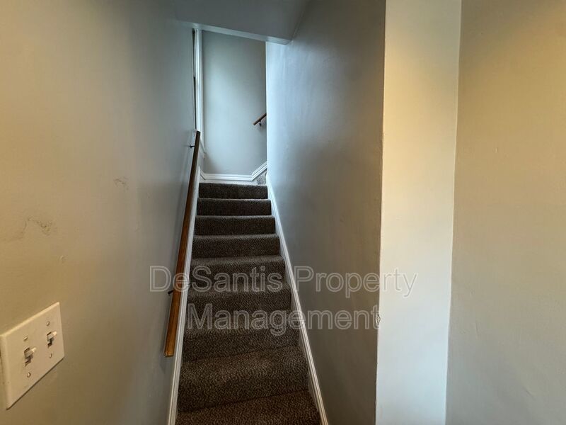 Spacious 3BR + Office | Bright, Updated & Full of Character  in Avalon! property image