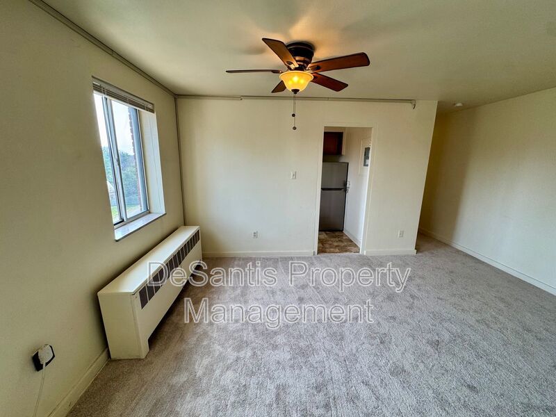 Beautifully maintained 1 Bedroom 1 Bathroom in West View! property image