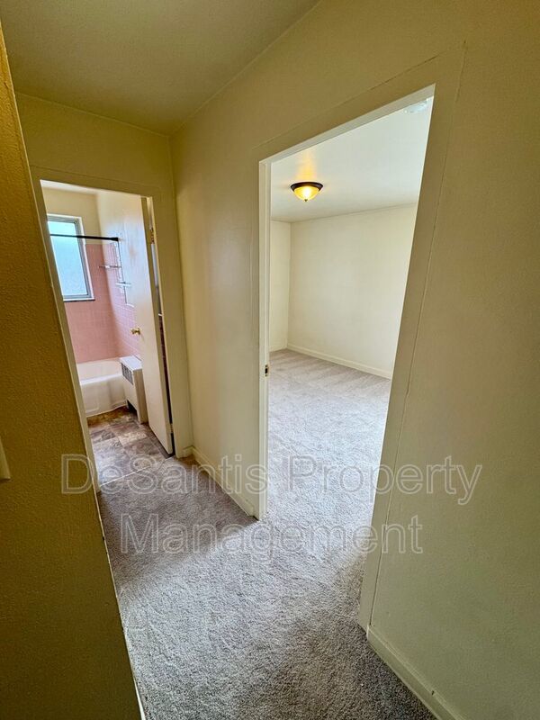 Beautifully maintained 1 Bedroom 1 Bathroom in West View! property image
