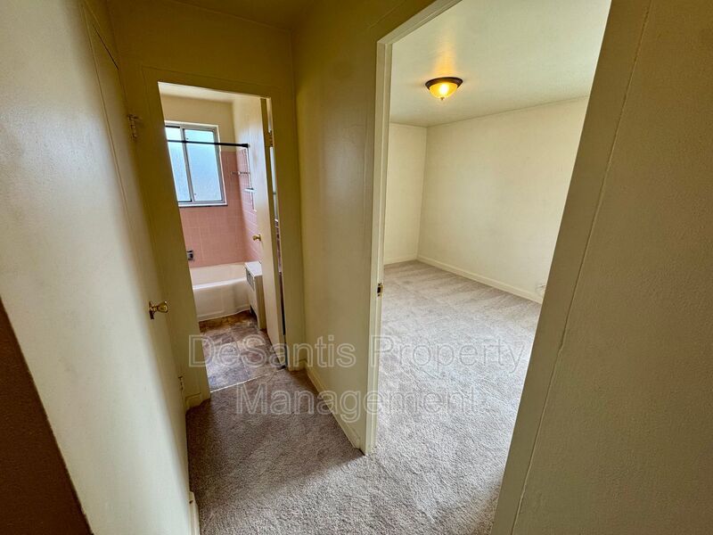 Beautifully maintained 1 Bedroom 1 Bathroom in West View! property image