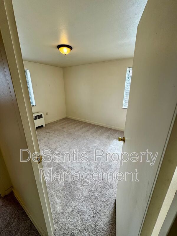 Beautifully maintained 1 Bedroom 1 Bathroom in West View! property image