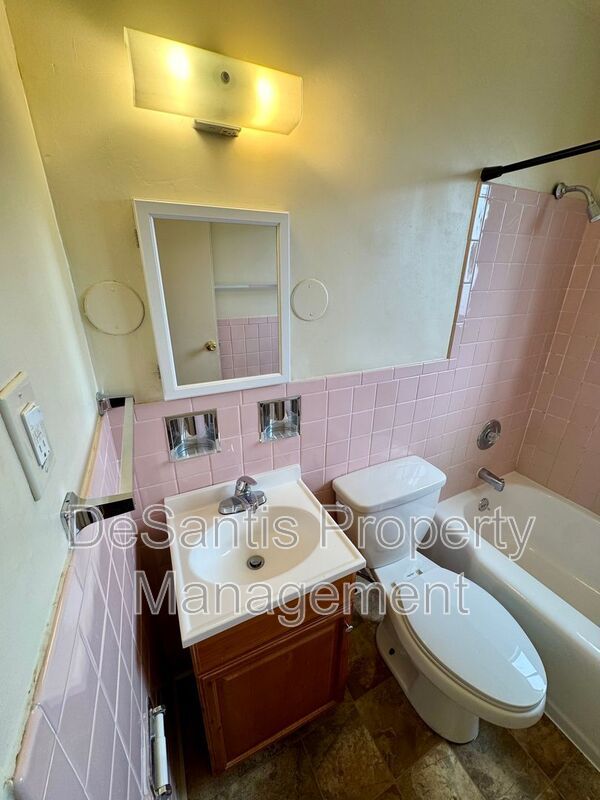 Beautifully maintained 1 Bedroom 1 Bathroom in West View! property image