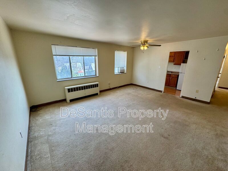 Beautifully maintained 1 Bedroom 1 Bathroom in West View! property image