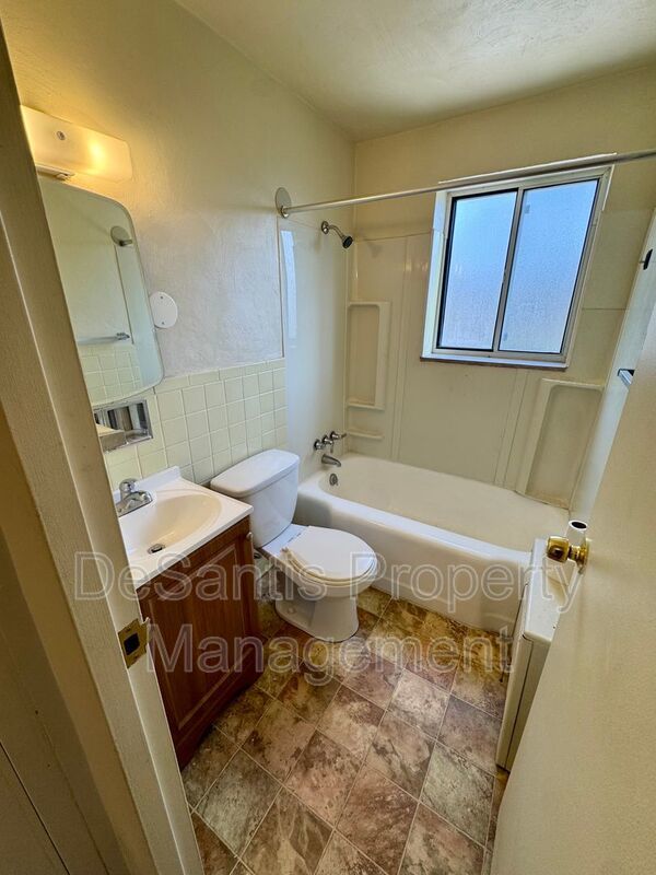 Beautifully maintained 1 Bedroom 1 Bathroom in West View! property image