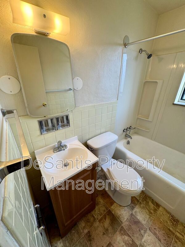 Beautifully maintained 1 Bedroom 1 Bathroom in West View! property image