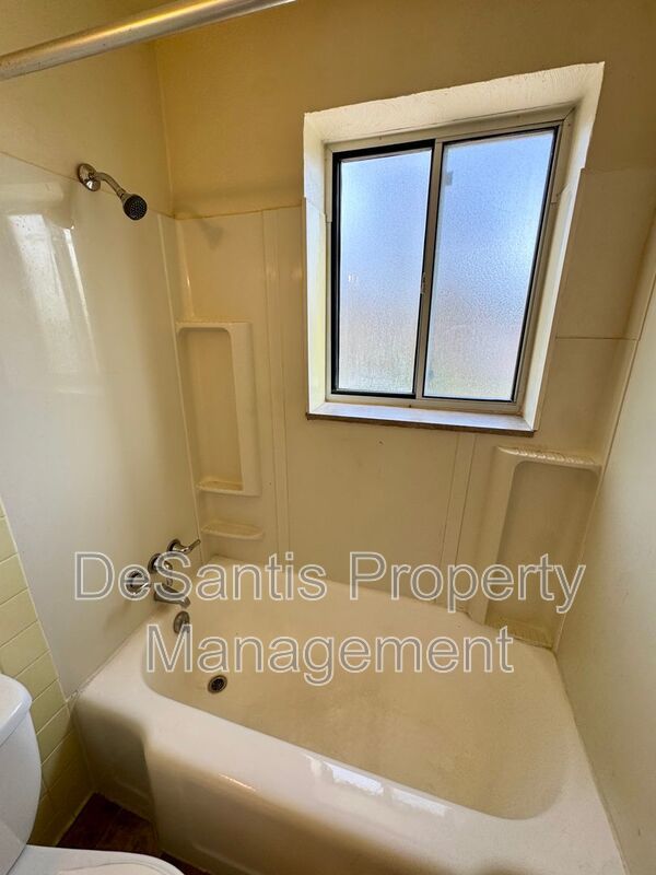 Beautifully maintained 1 Bedroom 1 Bathroom in West View! property image