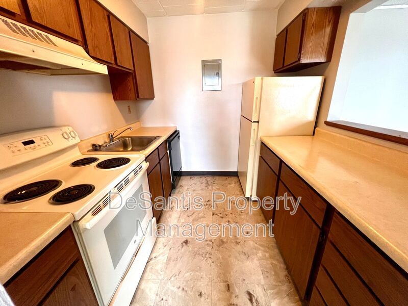 1 Bed 1 Bath- Moon Township PA property image