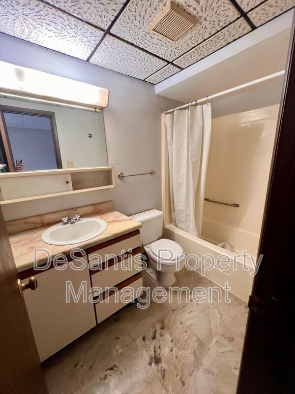 1 Bed 1 Bath- Moon Township PA property image