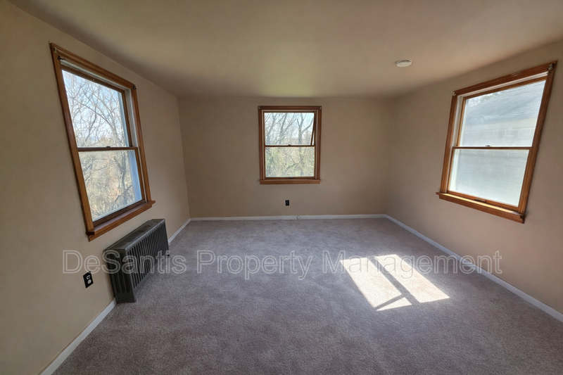 3-bedroom, 1-bath home in Clairton, PA property image