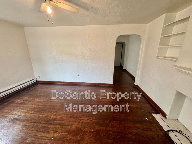 Charming 1 Bed 1 Bath - Sheraden property image