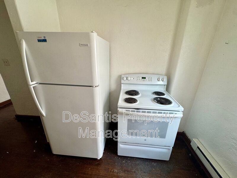 Charming 1 Bed 1 Bath - Sheraden property image