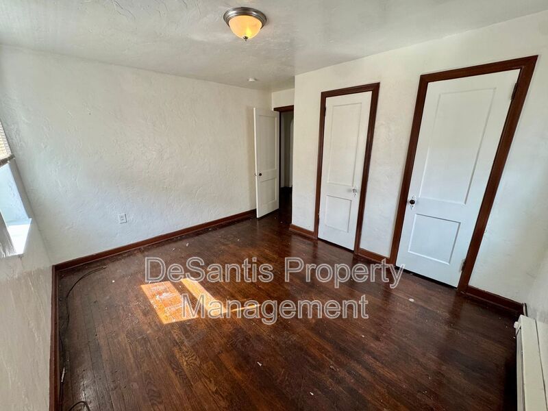 Charming 1 Bed 1 Bath - Sheraden property image