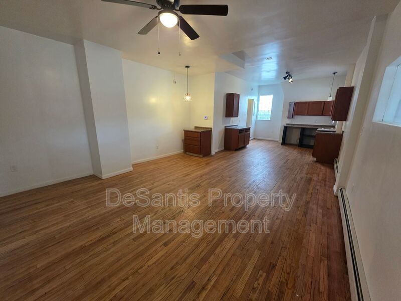 3-bedroom, 1-bath apartment in Wilmerding property image