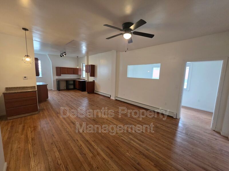 3-bedroom, 1-bath apartment in Wilmerding property image