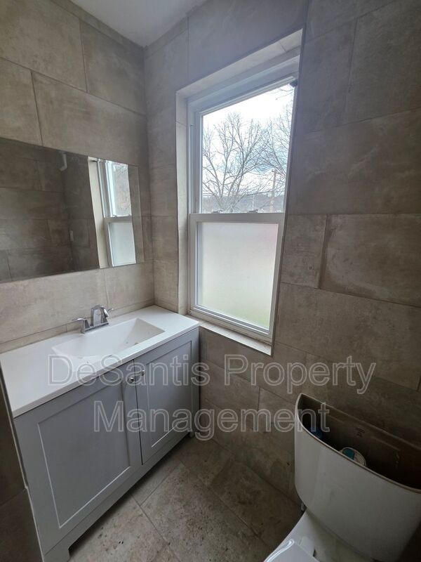 3-bedroom, 1-bath apartment in Wilmerding property image