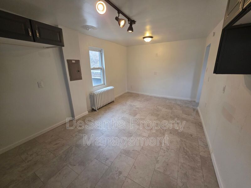 3 Bedroom 1 bath in Wilmerding property image