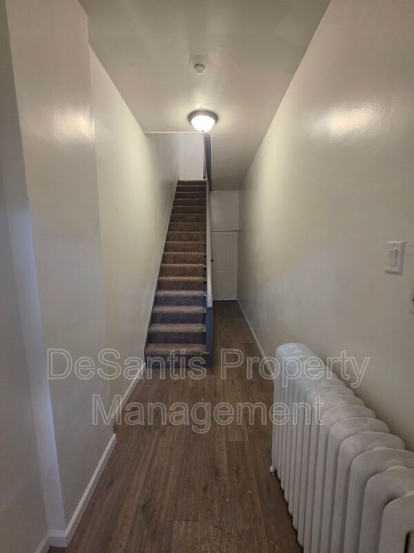 3 Bedroom 1 bath in Wilmerding property image