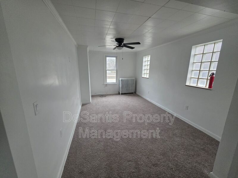 3 Bedroom 1 bath in Wilmerding property image