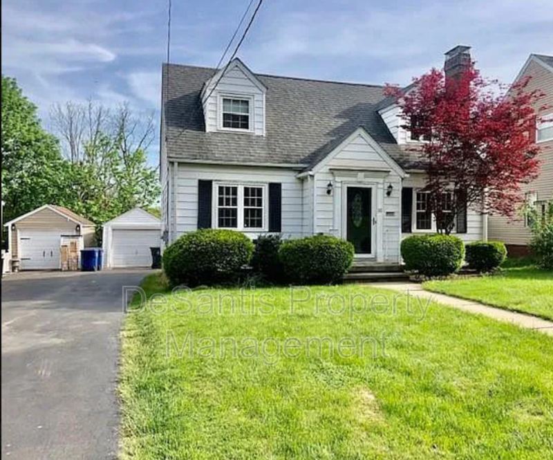 Beautiful Cape Cod 3 bedroom 2 bath- Ellwood City property image