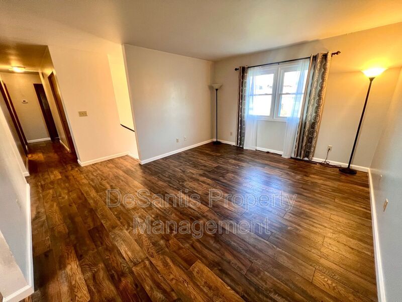 Apple Hill Community - 3 Bedroom 2 Bathroom - Beautiful Home for Rent! property image