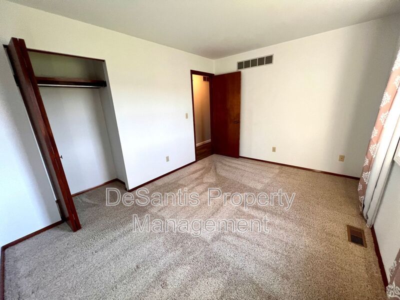 Apple Hill Community - 3 Bedroom 2 Bathroom - Beautiful Home for Rent! property image