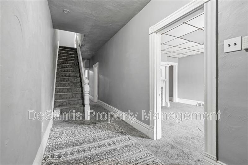 5-bedroom, 1-bath home in East Pittsburgh property image