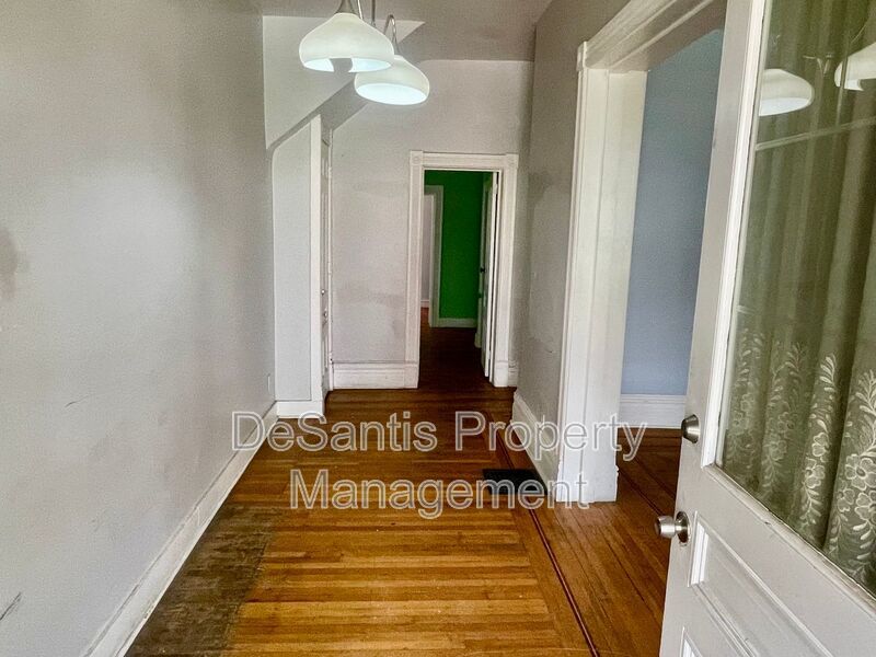 2 Bed 1 Bath- Pittsburgh PA property image