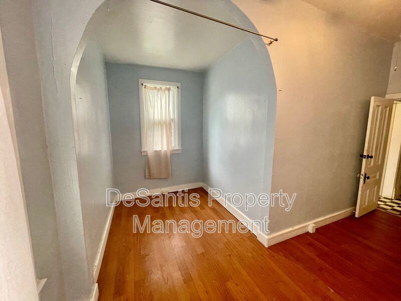 2 Bed 1 Bath- Pittsburgh PA property image