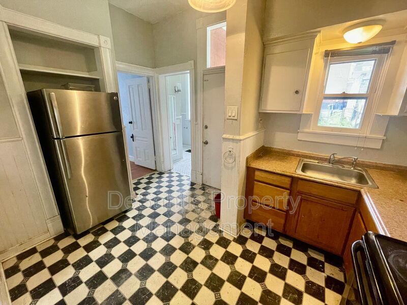 2 Bed 1 Bath- Pittsburgh PA property image