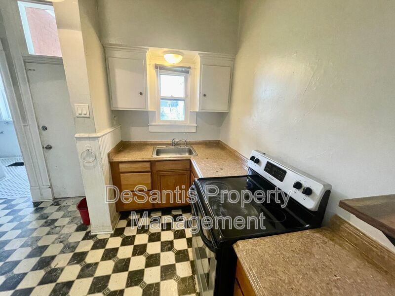 2 Bed 1 Bath- Pittsburgh PA property image