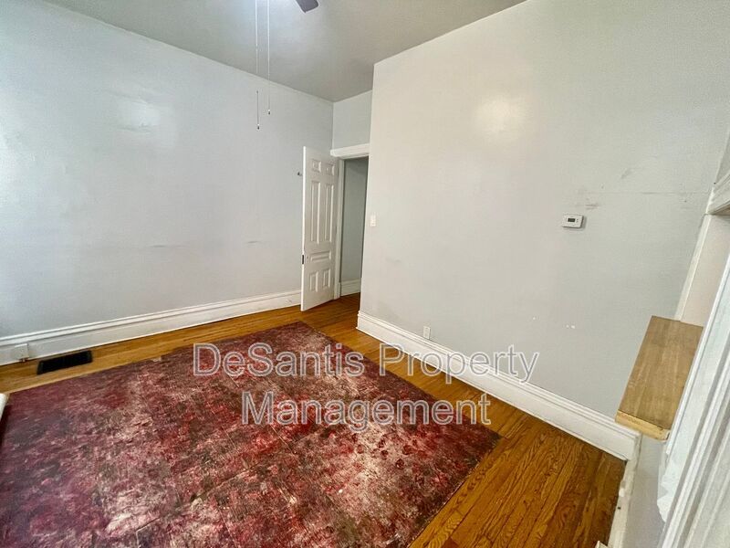 2 Bed 1 Bath- Pittsburgh PA property image